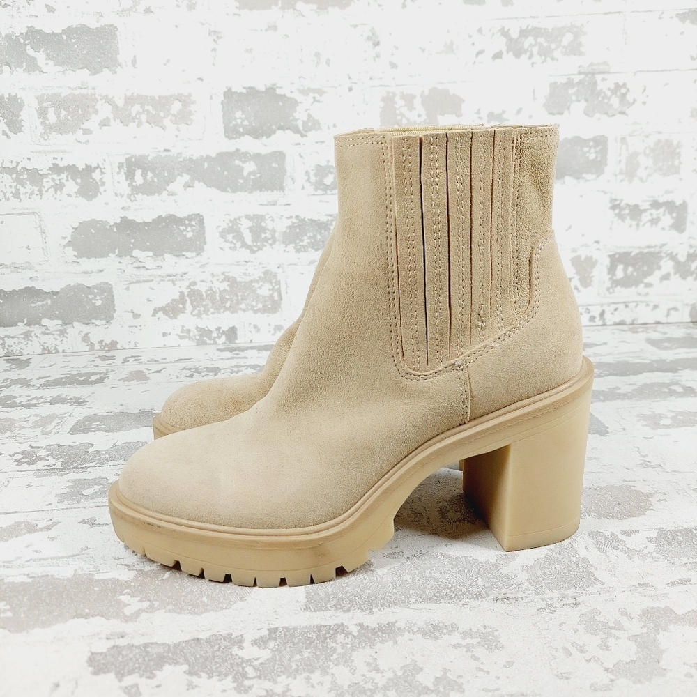 New Dolce Vita Caster H2O Cream Suede Booties E 176 - Picture 1 of 12